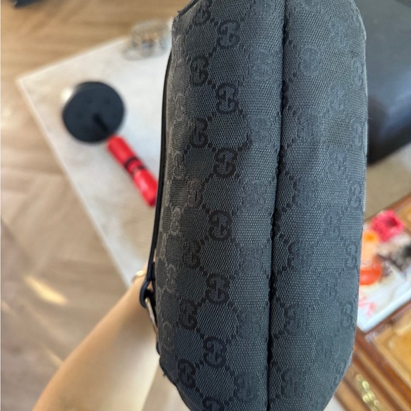 Gucci Black Monogram Shoulder Bag - Picture 6 of 7